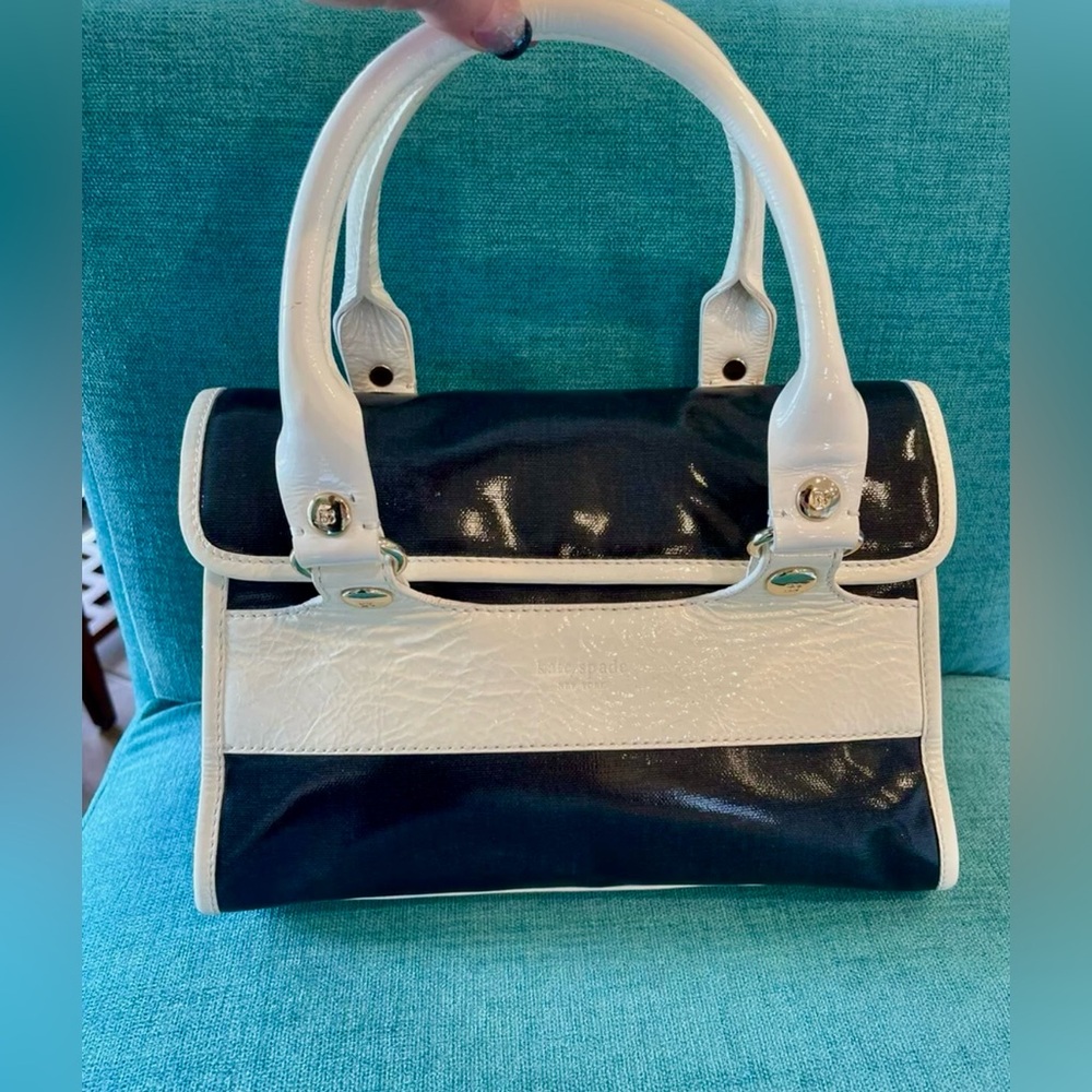 Cute Black & White Kate Spade Handbag